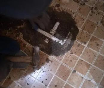 带岭卫生间漏水维修公司为您分享下卫生间渗水如何处理及注意事项