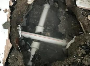 带岭阳台漏水维修公司为您分享楼上楼下漏水怎么处理